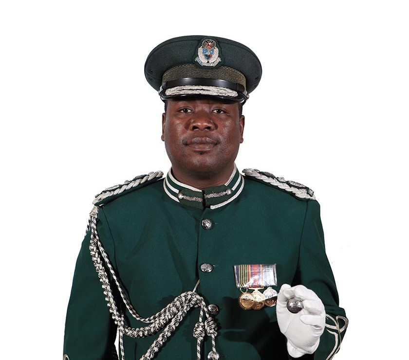 Mr Vusi Kunene